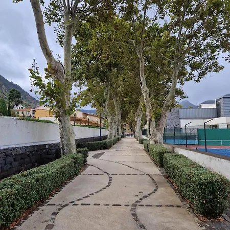 C - Charming Vacation Home With Free Private Parking * Machico (Madeira)