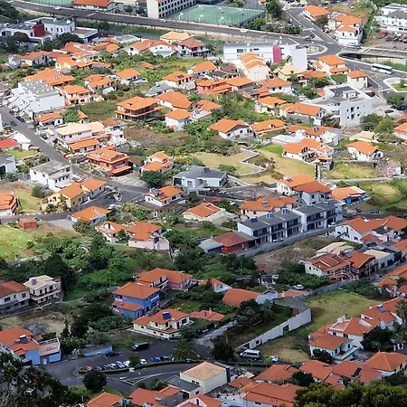 Apartamento C - Charming Vacation Home With Free Private Parking Machico (Madeira)