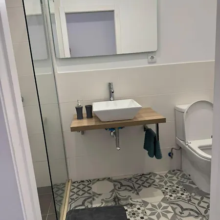 C - Charming Vacation With Free Private Parking * 马希库