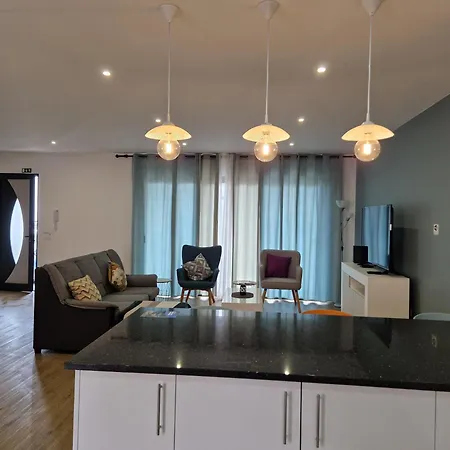 C - Delightful 2 Bedroom Vacation Apartment Machico (Madeira)