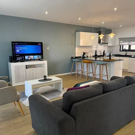 Charming With Free Private Parking Apartment Machico (Madeira)