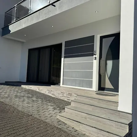 Apartman Charming With Free Private Parking Machico