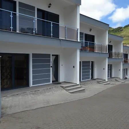 Charming With Free Private Parking Machico (Madeira)