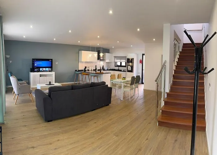 C - Charming Vacation With Free Private Parking Apartmán