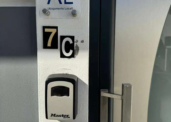 C - Charming Vacation With Free Private Parking Machico (Madeira)