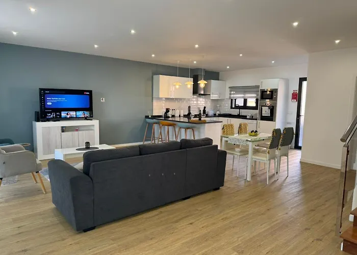 C - Charming Vacation With Free Private Parking * מצ'יקו