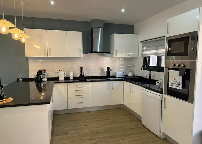 דירה C - Charming Vacation With Free Private Parking *