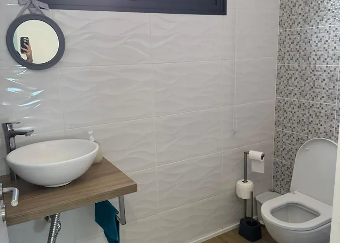 C - Charming Vacation With Free Private Parking Apartmán *