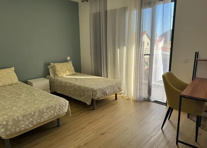 C - Charming Vacation With Free Private Parking