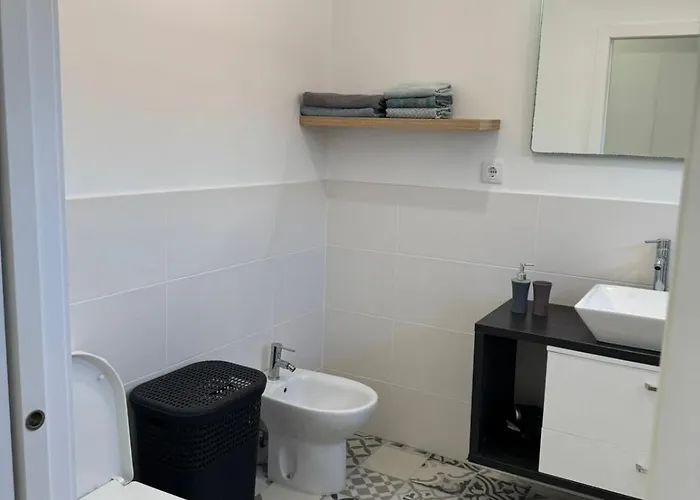 C - Charming Vacation With Free Private Parking Apartmán